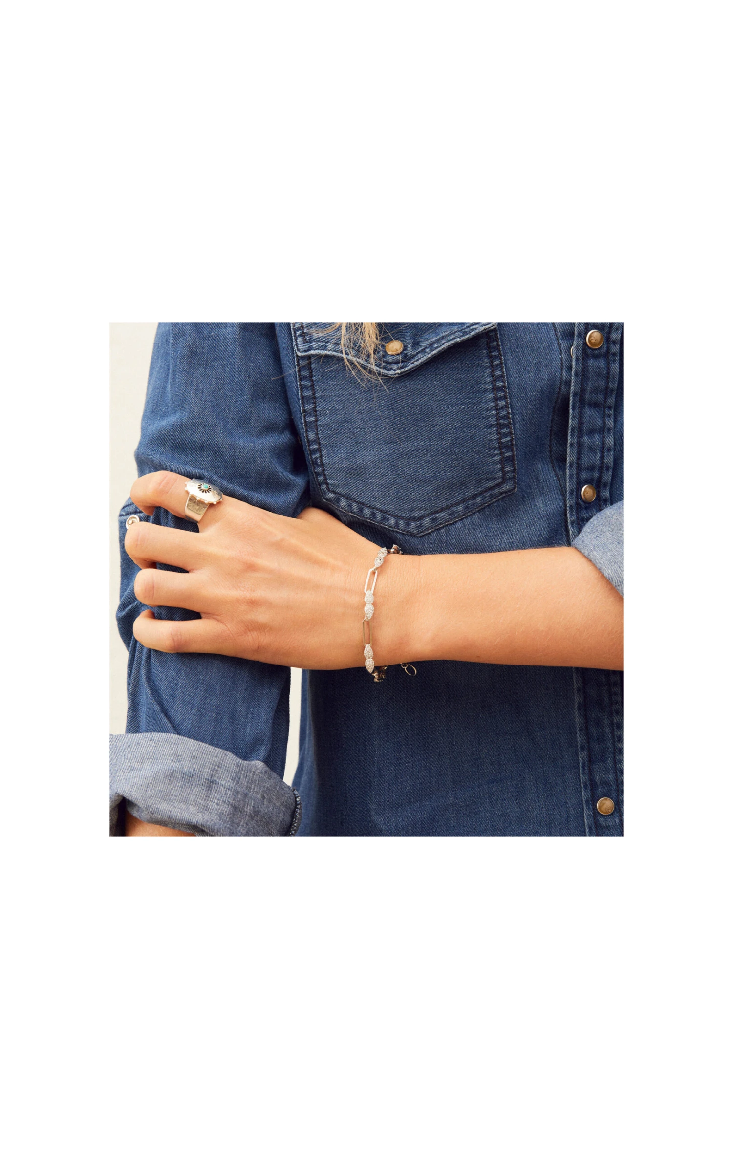 Lien Clare 09 4 Lien Clare 09 – Image 2